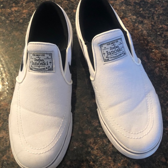 Nike Shoes - SOLD❗️Stefan Janoski Nike Sneakers